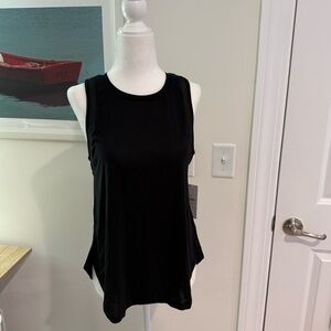 NWT Old Navy Active Tank, S